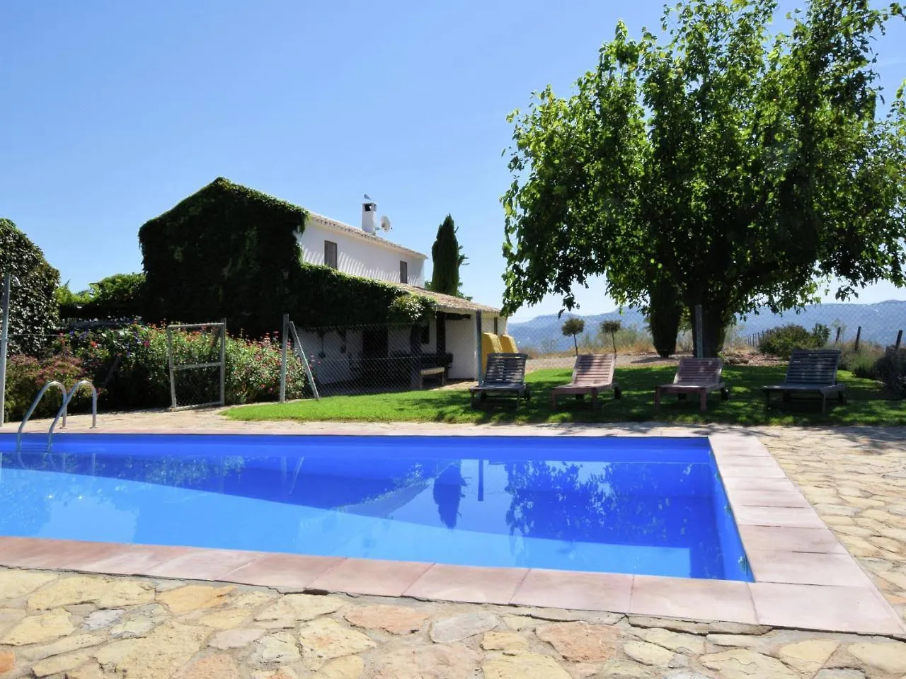 Belvilla By Oyo Cortijo El Morron Fuentes de Cesna 0*,